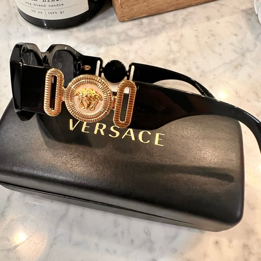 Used Versace sunglasses, like new